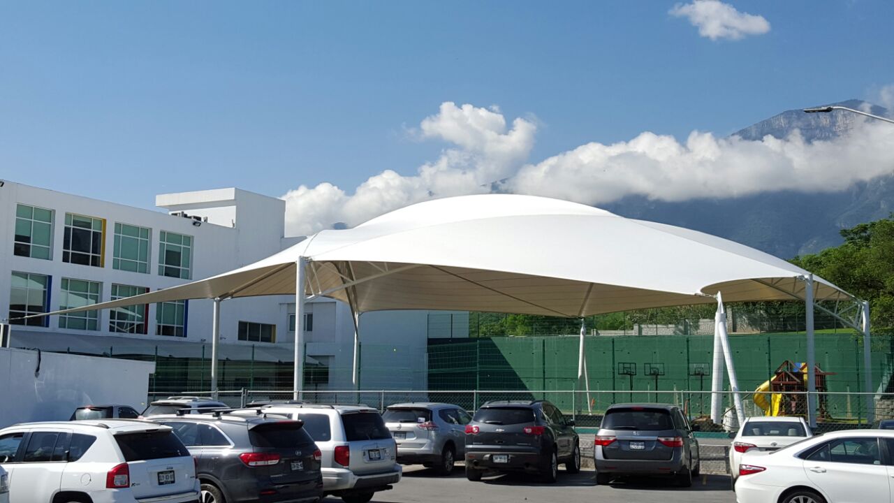 Estacionamiento institucional cubierto — Monterrey, NL